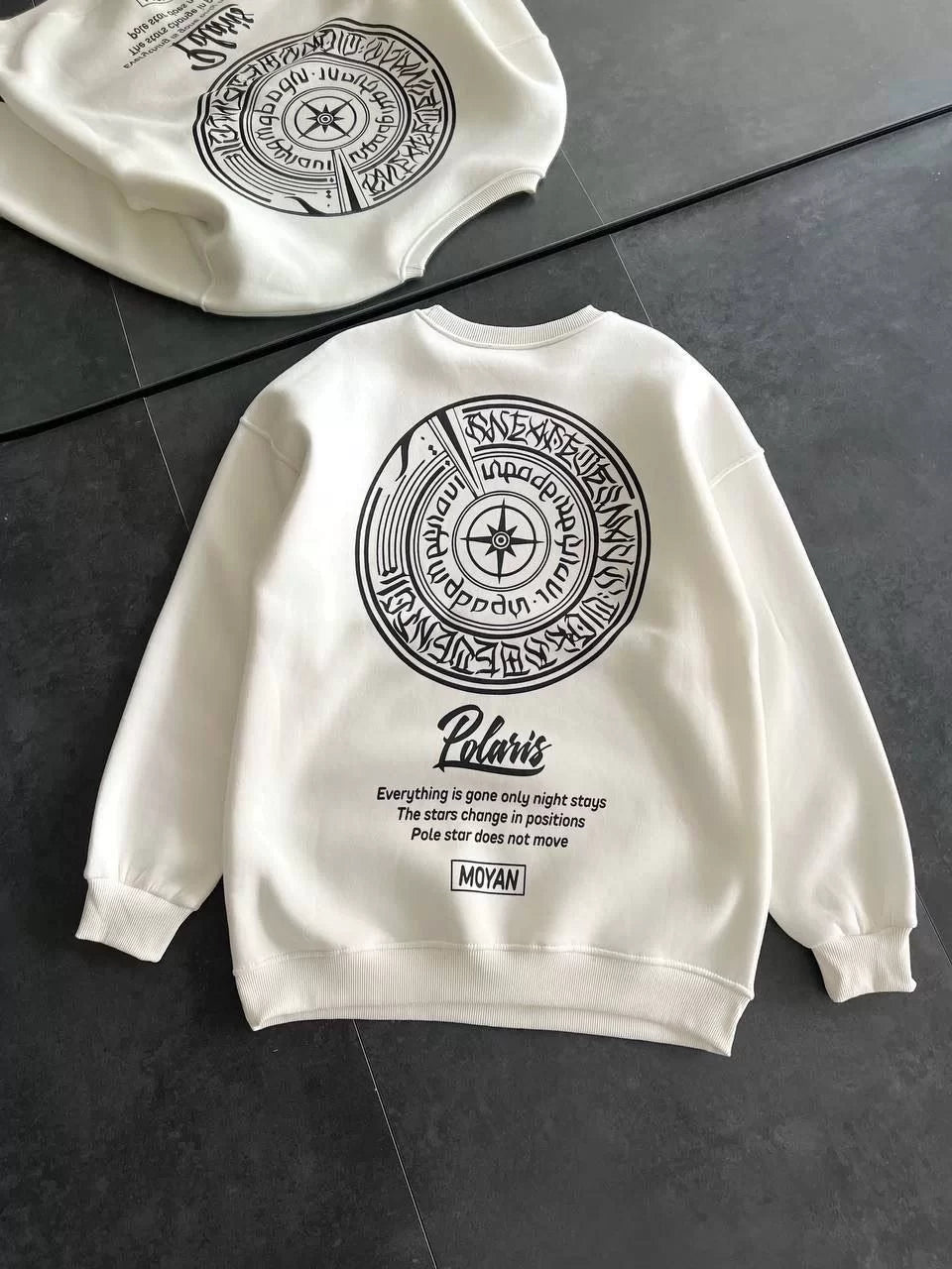 Kışlık Bisiklet Yaka Ön Ve Arka Baskılı SweatShirt - Beyaz