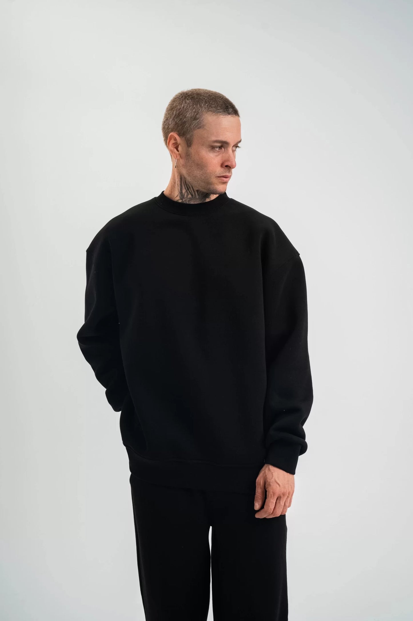 Uzun Kol Bisiklet Yaka Basic SweatShirt - Siyah